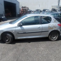 AVTO ZA DELE Peugeot 206 2003 1.1 i