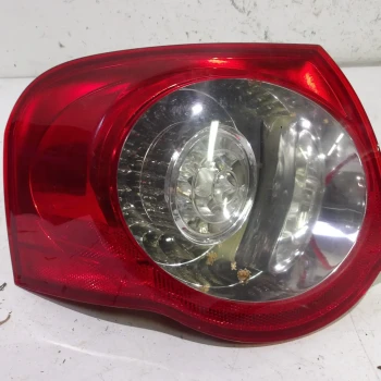TAIL LIGHT LEFT Volkswagen Passat 2010 2.0 TDI VARIANT