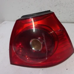 TAIL LIGHT RIGHT Volkswagen Golf 2004 V. 1.9 TDI 1k6945096e
