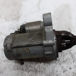 ZAGANJALNIK Toyota Yaris 2010 1.0 28100-0q050 281000Q050