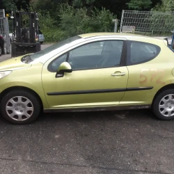 AUTO PER PEZZI Peugeot 207 2006 1.4 I