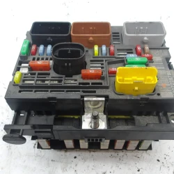 CENTRALINA BODY COMPUTER Citroën BERLINGO 3 2015 1.6 HDI 9807028780 CENTRALINA BODY COMPUTER Citroën BERLINGO 3 2015 1.6 HDI 9807028780