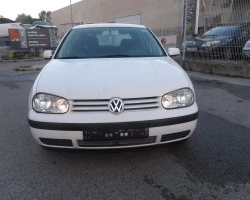 AUTO PER PEZZI Volkswagen Golf 2000 1.4