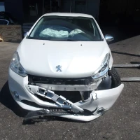 AVTO ZA DELE Peugeot 208 2014 1.2
