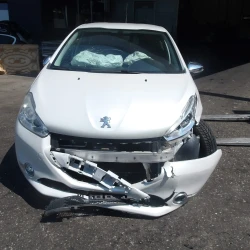 AVTO ZA DELE Peugeot 208 2014 1.2 AVTO ZA DELE Peugeot 208 2014 1.2