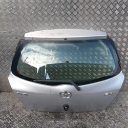 VRATA KOMPLET PRTLJAŽNA Toyota Yaris 2010 1.0 VRATA KOMPLET PRTLJAŽNA Toyota Yaris 2010 1.0