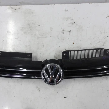 OKRASNA MASKA Volkswagen Golf 2013 VI. 1.6 TDI 5k0853653