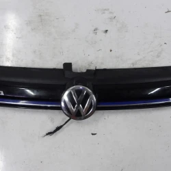 OKRASNA MASKA Volkswagen Golf 2021 1.5 TSI AUT. VARIANT 5g0853653t OKRASNA MASKA Volkswagen Golf 2021 1.5 TSI AUT. VARIANT 5g0853653t