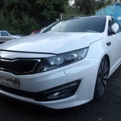AUTO PER PEZZI Kia Optima 2013 1.7 D AUT.