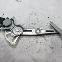 MEHANIZEM ŠIPE SP LEVA Toyota Yaris 2010 1.0 85702-0f010 698200D041 MEHANIZEM ŠIPE SP LEVA Toyota Yaris 2010 1.0 85702-0f010 698200D041