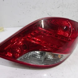 STOP LUČ DESNA Peugeot 207 2009 1.4 I 16V 6351HQ STOP LUČ DESNA Peugeot 207 2009 1.4 I 16V 6351HQ