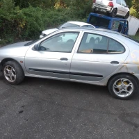 AVTO ZA DELE Renault MEGANE 1996 1.6E