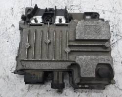 RAČUNALNIK MOTORJA Peugeot 2008 2018 1.2 9819596180