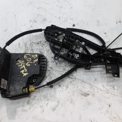 ZAKLEP ZADAJ DESNA Opel Astra 2018 1.4 TURBO 13598385 ZAKLEP ZADAJ DESNA Opel Astra 2018 1.4 TURBO 13598385
