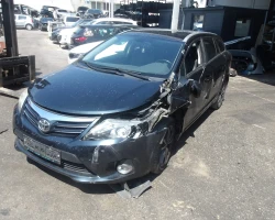 AUTO PER PEZZI Toyota Avensis 2013 2.0 D WAGON