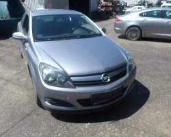 AUTO PER PEZZI Opel Astra 2005 1.6 16V