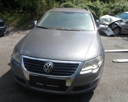 AUTO PER PEZZI Volkswagen Passat 2006 2.0 TDI VARIANT