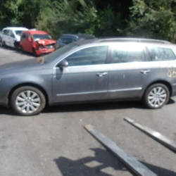 AUTO PER PEZZI Volkswagen Passat 2006 2.0 TDI VARIANT