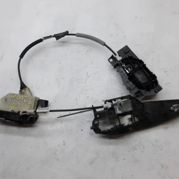 ZAKLEP  ZADAJ DESNA Peugeot 2008 2018 1.2 98125011b0