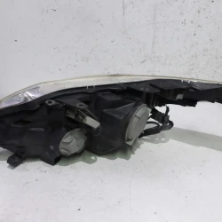 FARO ANTERIORE DESTRO Toyota Avensis 2013 2.0 D WAGON