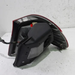 FARO POSTERIORE SINISTRO BMW 3 2004 320 D 6946535-01