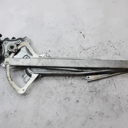 WINDOW MECHANISM FRONT RIGHT Toyota Avensis 2013 2.0 D WAGON 85701-02010