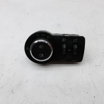 STIKALO LUČI Opel Astra 2012 1.6 13268703