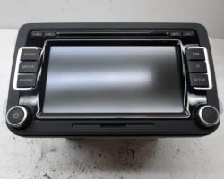 RADIO Volkswagen Golf 2009 1.4 TSI AUT. 3C8035195
