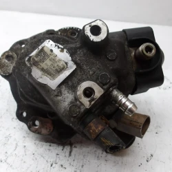 POMPA ALTAPRESSIONE  Volkswagen Golf 2016 VII. 1.6 TDI VARIANT 04B130755F