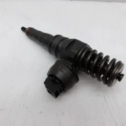 INJECTOR Škoda Roomster 2008 1.9 tdi 038130037BN