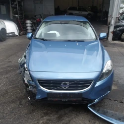 AUTO PER PEZZI Volvo V60 2014 1.6 TD AUTO PER PEZZI Volvo V60 2014 1.6 TD