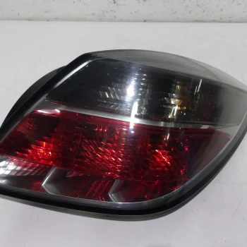 TAIL LIGHT RIGHT Opel Astra 2007 1.7 DTI 16V 24451834