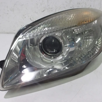 FARO ANTERIORE SINISTRO Škoda Roomster 2008 1.9 tdi