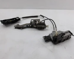 ZAKLEP  ZADAJ LEVA Peugeot 3008 2009 1.6 HDI 9137T8
