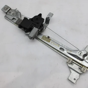 WINDOW MECHANISM REAR RIGHT Peugeot 3008 2009 1.6 HDI 9682808680