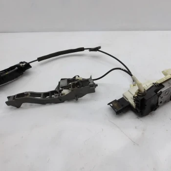 ZAKLEP SP LEVA Peugeot 3008 2009 1.6 HDI 9137R2