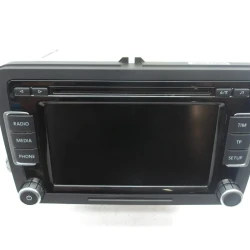 AUTORADIO Volkswagen Passat 2008 CC 2.0 TDI 3C8035195 AUTORADIO Volkswagen Passat 2008 CC 2.0 TDI 3C8035195