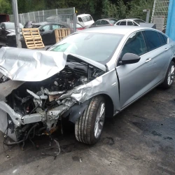 AUTO PER PEZZI Opel Insignia 2021 2.0 d