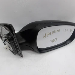 RETROVISORE DESTRO Hyundai i30 2015 CW 1.4 CRDi RETROVISORE DESTRO Hyundai i30 2015 CW 1.4 CRDi