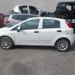 AUTO PER PEZZI Fiat Grande Punto 2010 1.3 JTD