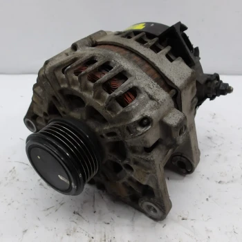 ALTERNATOR Hyundai i30 2015 CW 1.4 CRDi 2611067        37300-2A850