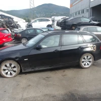 AVTO ZA DELE BMW 3 2006 320 TOURING D