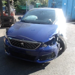 AUTO PER PEZZI Peugeot 308 2018 1.2 i