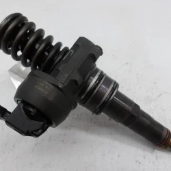 ŠOBA Volkswagen Golf 2006 1.9 TDI 0414720215 038530073AG ŠOBA Volkswagen Golf 2006 1.9 TDI 0414720215 038530073AG