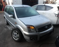 AUTO PER PEZZI Ford Fusion  2009 1.4