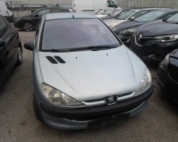 AUTO PER PEZZI Peugeot 206 2001 1.4