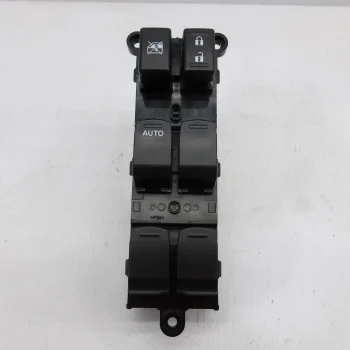 STIKALO STEKLA Suzuki SWIFT 2015 1.2 68L8