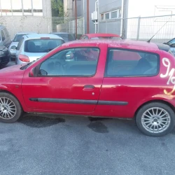 AUTO PER PEZZI Renault CLIO II 2001 1.2 16V