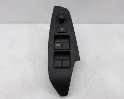 STIKALO STEKLA Mazda Mazda3 2013 2.0 I G120 BHR966350